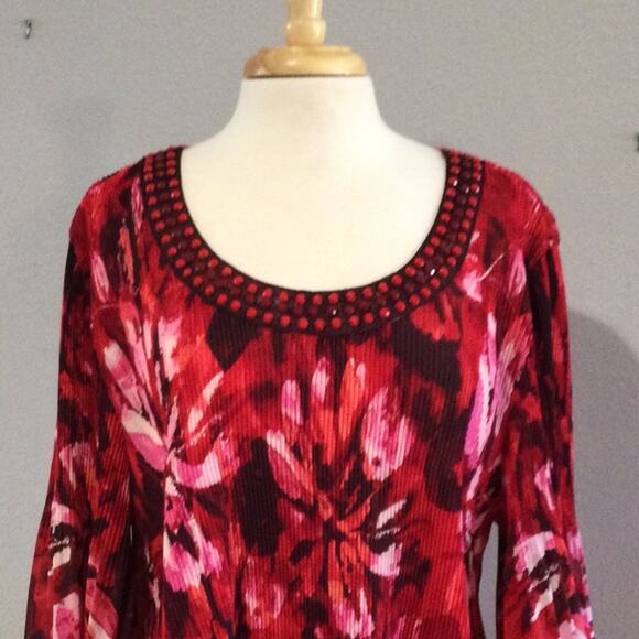 Catherine's Colorful Sheer Crinkle Stretch  Bell Sleeve Tunic Top 2X (22-24) - Picture 2 of 16